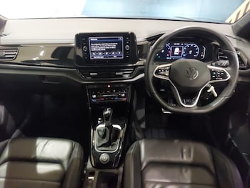 Used Volkswagen T-Roc 2023 for sale - 79505915: Photo