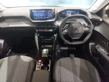 Used Peugeot 208 2025 for sale - 76380439: Photo