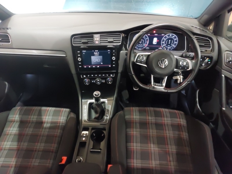 Used Volkswagen Golf 2018 for sale - 77569022: Photo 2