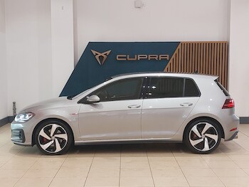 Used Volkswagen Golf 2018 for sale - 77569022: Photo