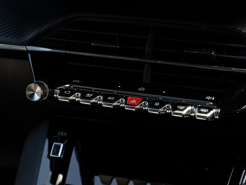 Used Peugeot 2008 2025 for sale - 76435309: Photo 11