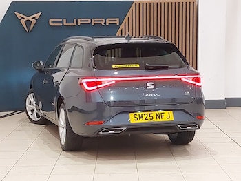 Used SEAT Leon 2025 for sale - 77536516: Photo