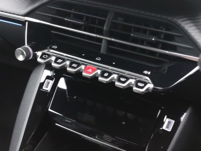 Used Peugeot 208 2025 for sale - 76579351: Photo 15