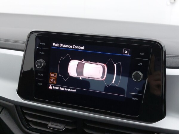 Used Volkswagen T-Roc 2023 for sale - 76130199: Photo 13