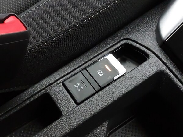 Used Volkswagen T-Roc 2023 for sale - 76130199: Photo 16