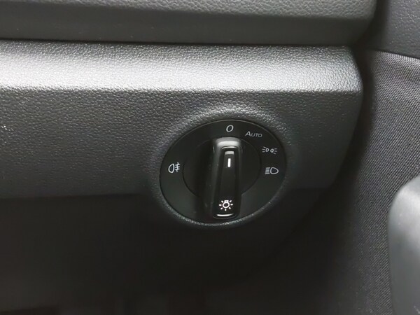 Used Volkswagen T-Roc 2023 for sale - 76130199: Photo 19