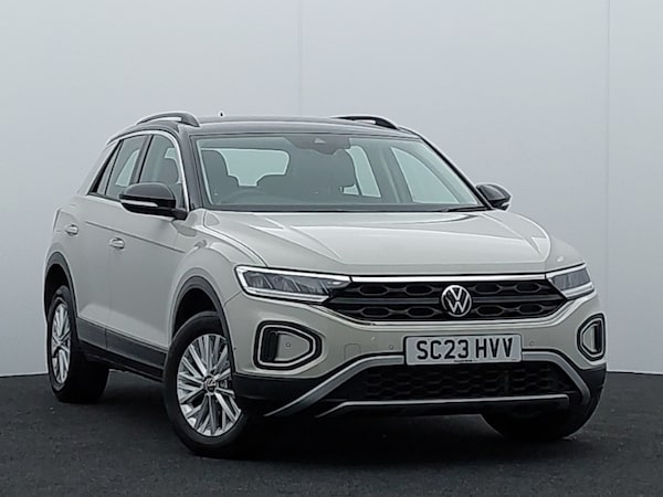 Used Volkswagen T-Roc 2023 for sale - 76130199: Photo 1