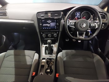 Used Volkswagen Golf 2018 for sale - 78559517: Photo