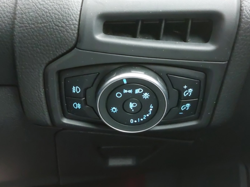 Used Ford Focus 2017 for sale - 76880139: Photo 19