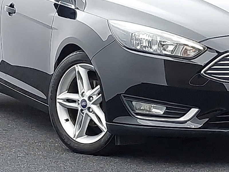 Used Ford Focus 2017 for sale - 76880139: Photo 9