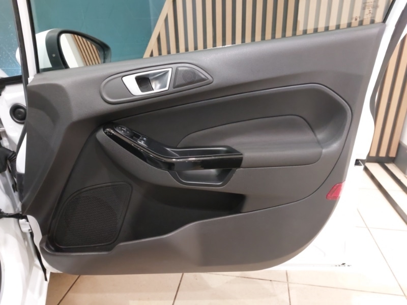 Used Ford Fiesta 2017 for sale - 77999338: Photo 10