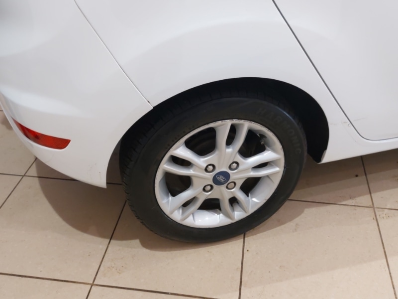 Used Ford Fiesta 2017 for sale - 77999338: Photo 12