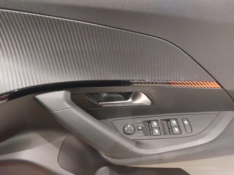 Used Peugeot 2008 2023 for sale - 78065776: Photo 10