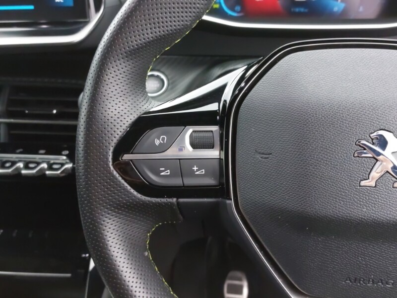 Used Peugeot 2008 2022 for sale - 77907897: Photo 17