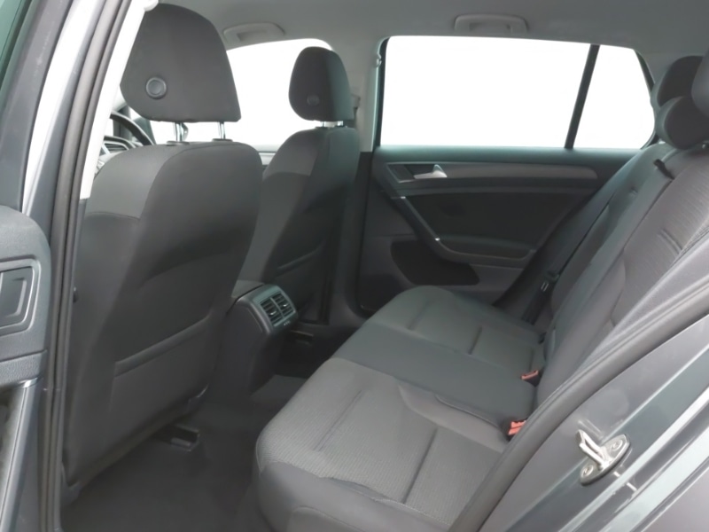 Used Volkswagen Golf 2020 for sale - 76384021: Photo 6