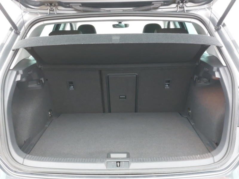 Used Volkswagen Golf 2020 for sale - 76384021: Photo 8