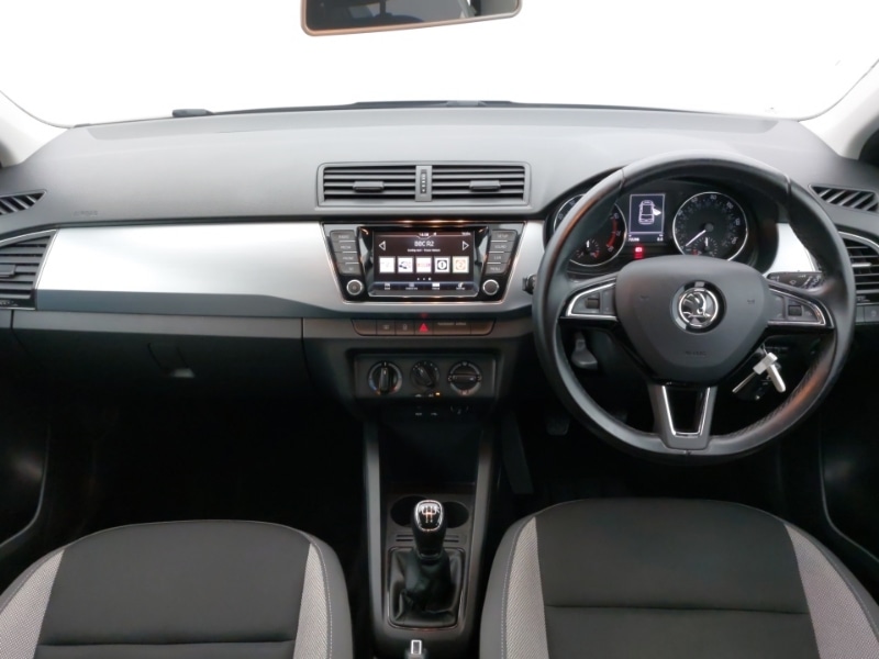 Used Skoda Fabia 2017 for sale - 77907870: Photo 2