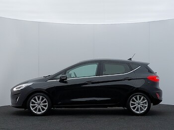 Used Ford Fiesta 2019 for sale - 77611080: Photo