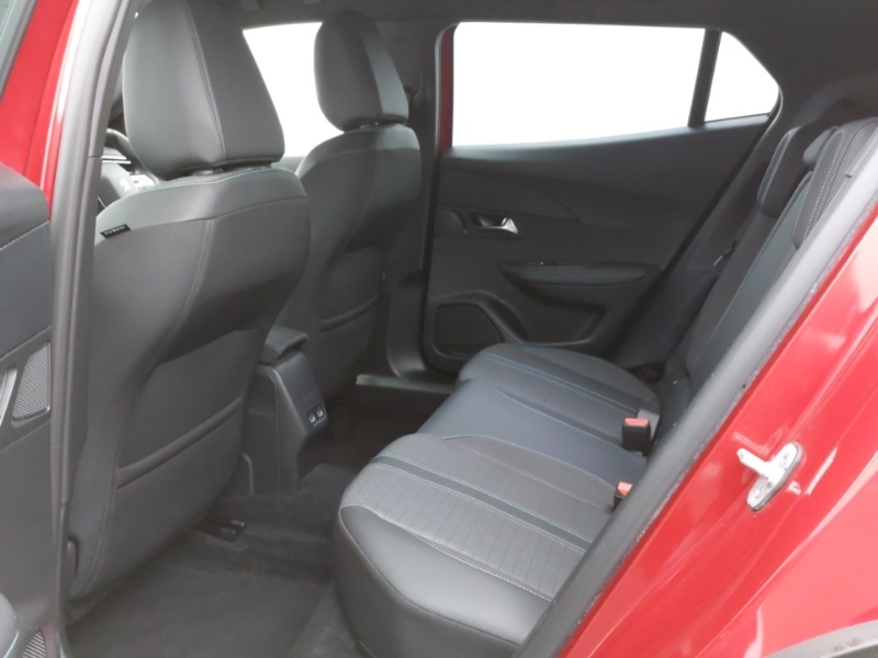 Used Peugeot 2008 2023 for sale - 76188369: Photo 6