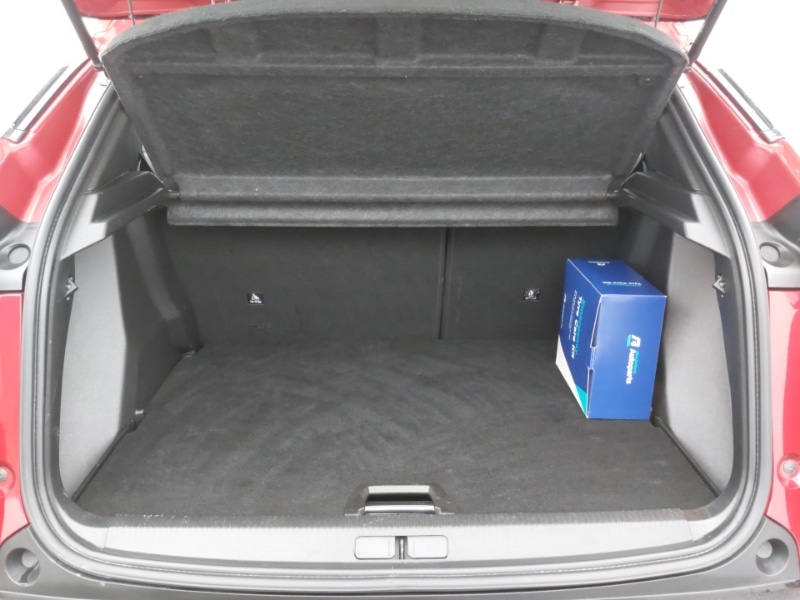 Used Peugeot 2008 2023 for sale - 76188369: Photo 8
