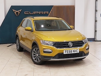 Used Volkswagen T-Roc 2018 for sale - 78061219: Photo
