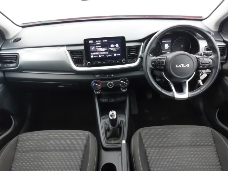 Used Kia Stonic 2022 for sale - 76651829: Photo 2