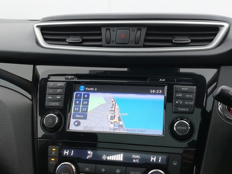 Used Nissan Qashqai 2017 for sale - 77265732: Photo 11