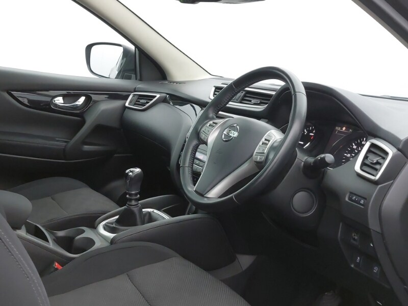 Used Nissan Qashqai 2017 for sale - 77265732: Photo 12