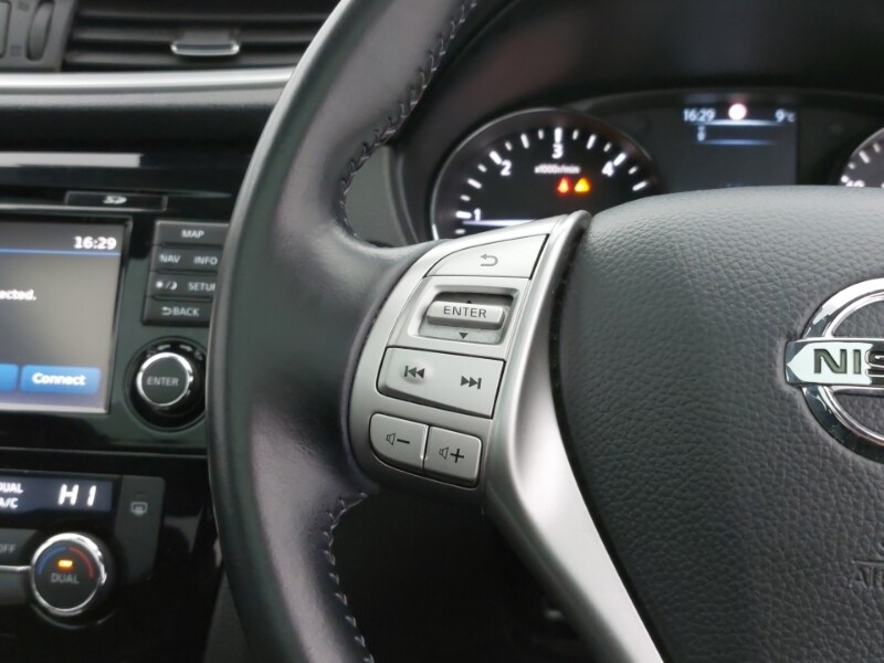 Used Nissan Qashqai 2017 for sale - 77265732: Photo 16