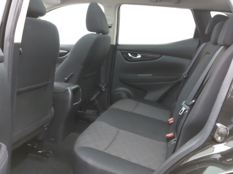 Used Nissan Qashqai 2017 for sale - 77265732: Photo 6