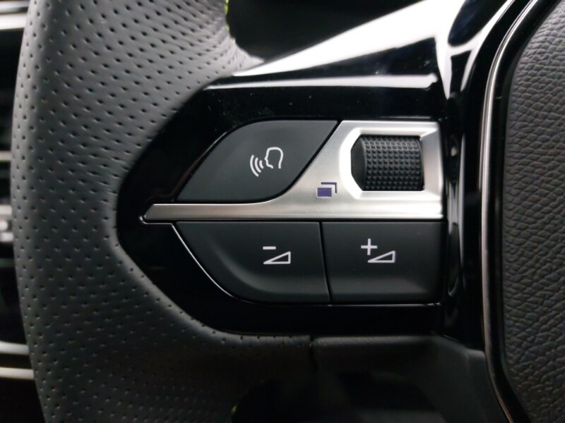 Used Peugeot 2008 2025 for sale - 77300157: Photo 13