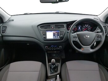 Used Hyundai i20 2019 for sale - 78147468: Photo