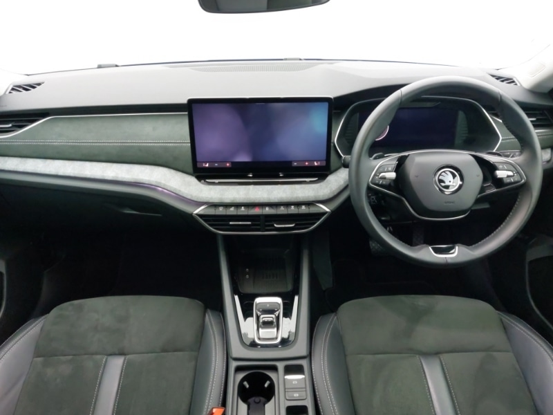Used Skoda Octavia 2024 for sale - 76169589: Photo 2