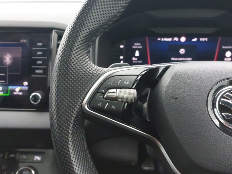 Used Skoda Karoq 2024 for sale - 76465275: Photo 17