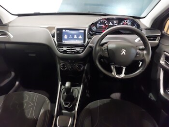 Used Peugeot 2008 2018 for sale - 78634044: Photo