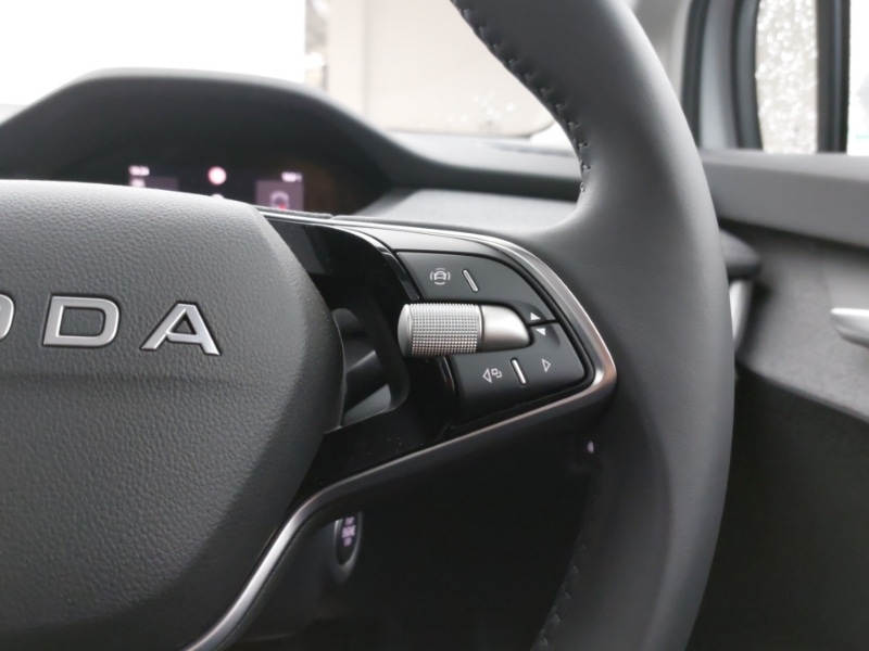 Used Skoda Enyaq 2025 for sale - 77123180: Photo 17