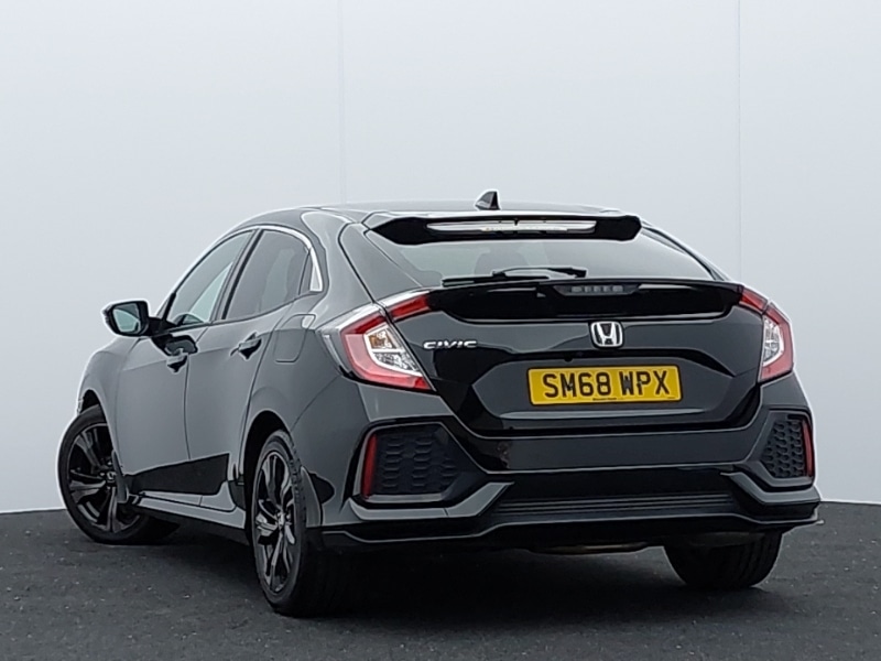 Used Honda Civic 2018 for sale - 76629046: Photo 3