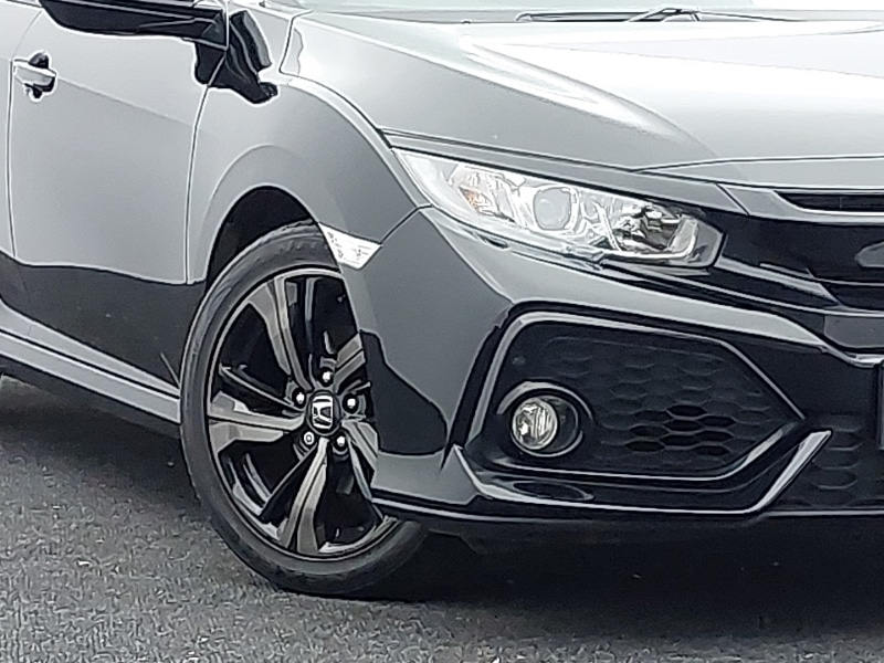 Used Honda Civic 2018 for sale - 76629046: Photo 9