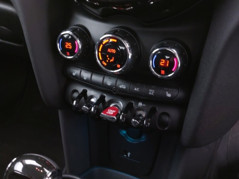 Used MINI Hatch 2021 for sale - 76431511: Photo 15