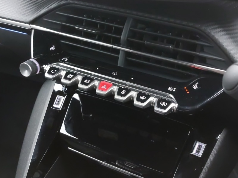 Used Peugeot 2008 2025 for sale - 76602611: Photo 15