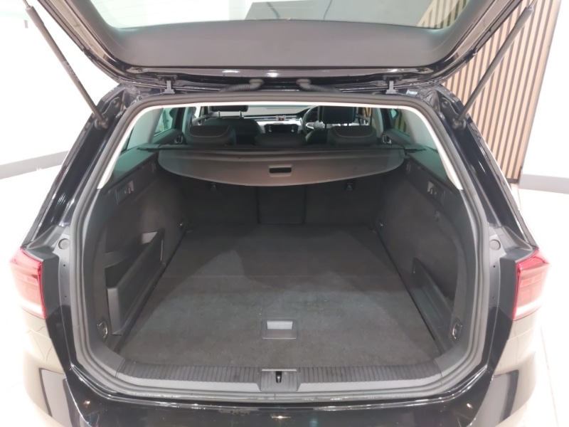 Used Volkswagen Passat 2021 for sale - 75963867: Photo 8