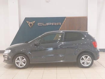 Used Volkswagen Polo 2017 for sale - 79517393: Photo