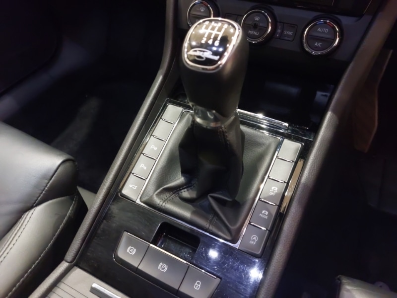 Used Skoda Superb 2016 for sale - 77630375: Photo 17