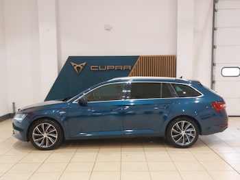 Used Skoda Superb 2016 for sale - 77630375: Photo