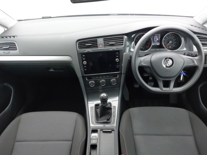Used Volkswagen Golf 2018 for sale - 76408218: Photo 2