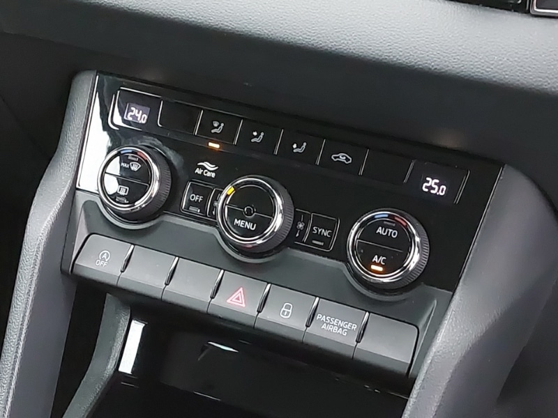 Used Skoda Karoq 2023 for sale - 77352938: Photo 15