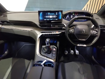 Used Peugeot 5008 2022 for sale - 77108185: Photo