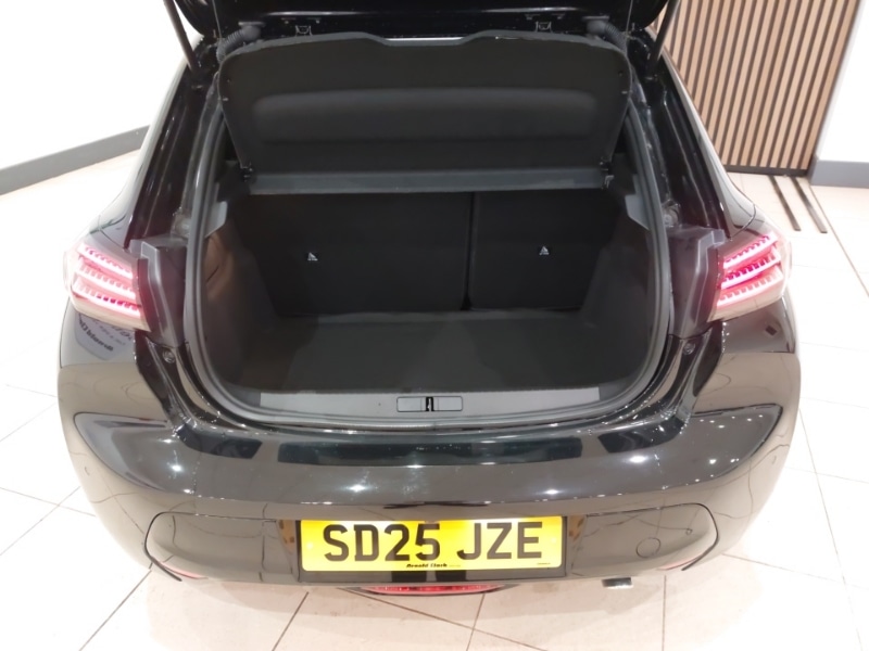 Used Peugeot 208 2025 for sale - 77228892: Photo 8