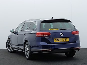 Used Volkswagen Passat 2018 for sale - 77823035: Photo