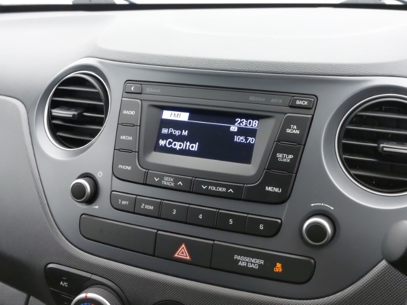 Used Hyundai i10 2017 for sale - 76393314: Photo 13